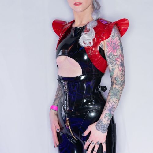 Galeriebild 2 von Natascha Nox